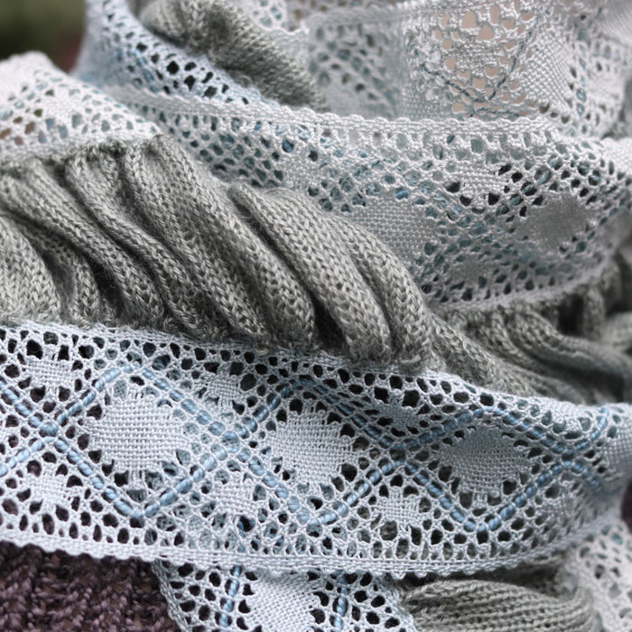 Iris, Langschal geklöppelt & gestrickt